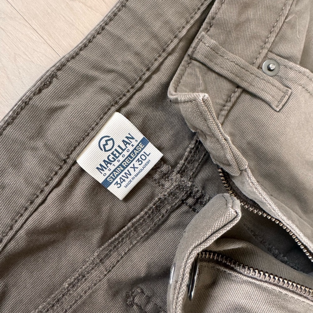 Magellan Outdoors Tan Men's Pants